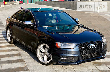 Седан Audi S4 2014 в 