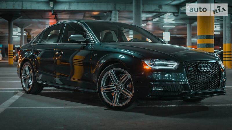 Седан Audi S4 2014 в 