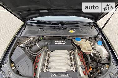 Седан Audi S4 2006 в Тернополі