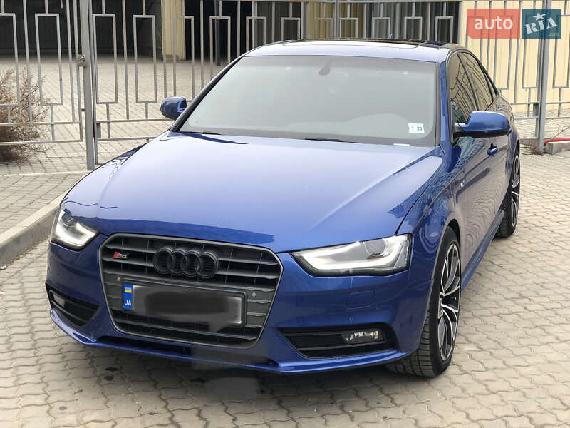 Седан Audi S4 2014 в Одессе