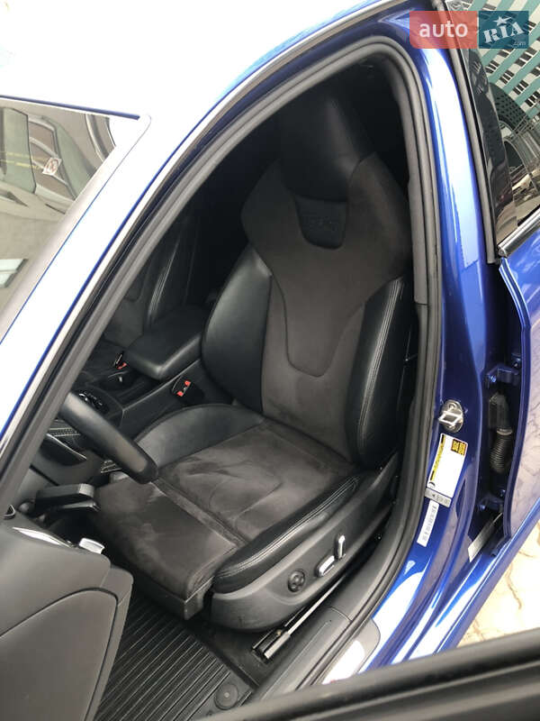 Седан Audi S4 2014 в Одессе