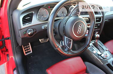 Седан Audi S4 2013 в Киеве