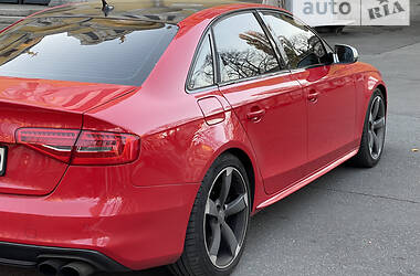 Седан Audi S4 2013 в Киеве