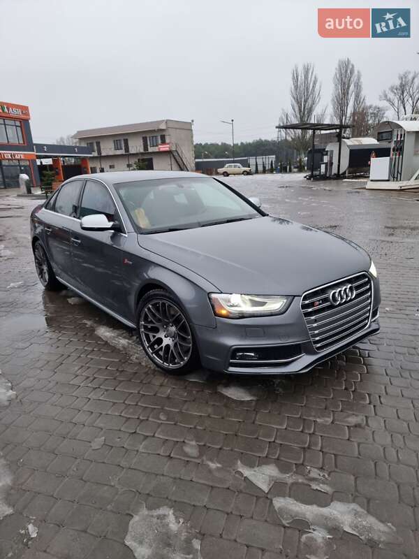 Седан Audi S4 2012 в Києві