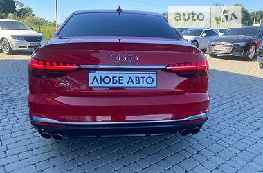 Седан Audi S4 2018 в Львове
