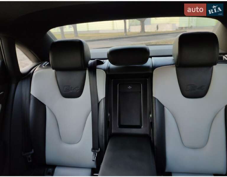 Седан Audi S4 2011 в Ровно фото 8 Седан Audi S4 2011 в Ровно