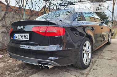Седан Audi S4 2014 в Киеве