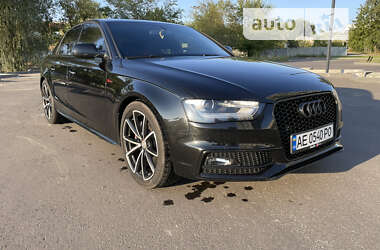 Седан Audi S4 2015 в Днепре