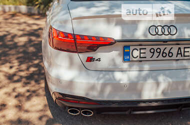 Седан Audi S4 2022 в Черновцах