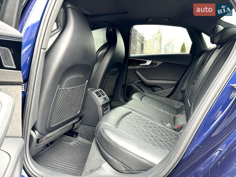 Седан Audi S4 2020 в Киеве