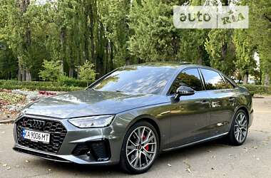 Седан Audi S4 2023 в Киеве