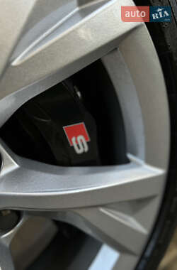 Седан Audi S4 2022 в 