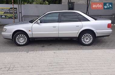 Седан Audi S4 1994 в Зарічному