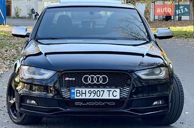 Седан Audi S4 2012 в 
