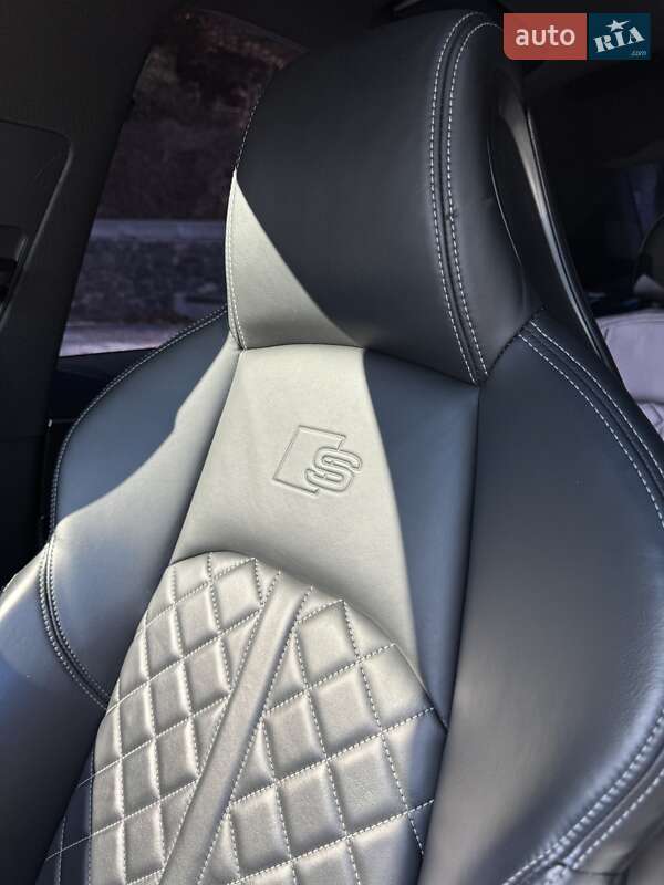 Седан Audi S4 2017 в Києві