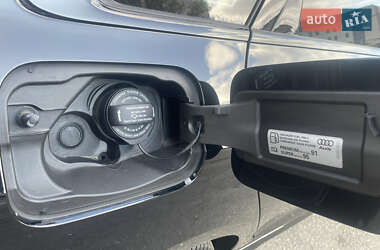 Седан Audi S4 2023 в 