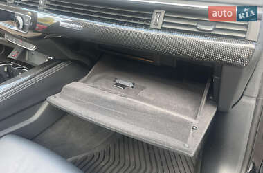 Седан Audi S4 2023 в 