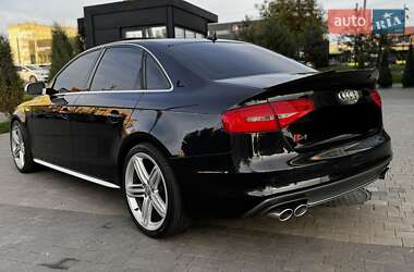 Седан Audi S4 2013 в 