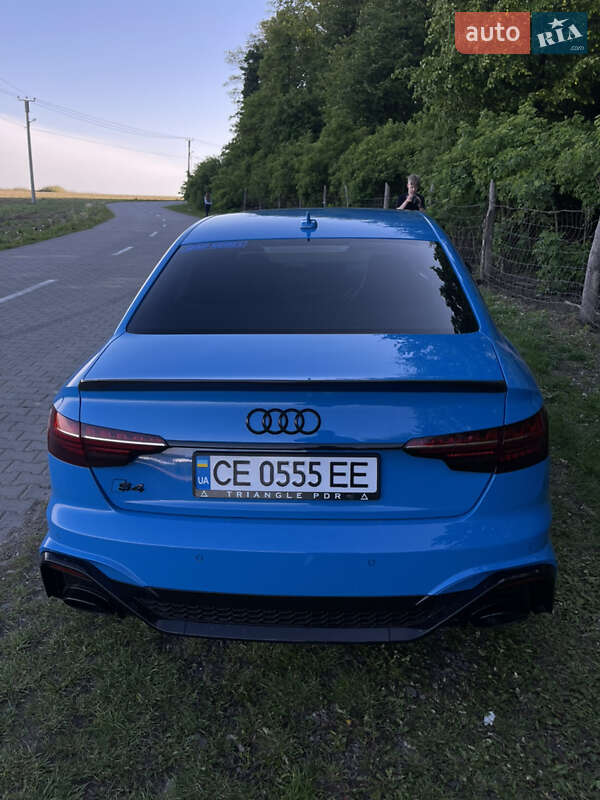Седан Audi S4 2020 в Чернівцях