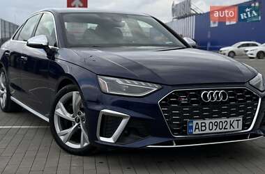 Седан Audi S4 2022 в 