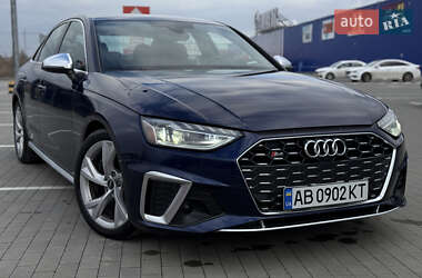 Седан Audi S4 2022 в 