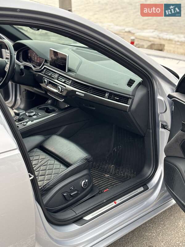 Седан Audi S4 2017 в Києві