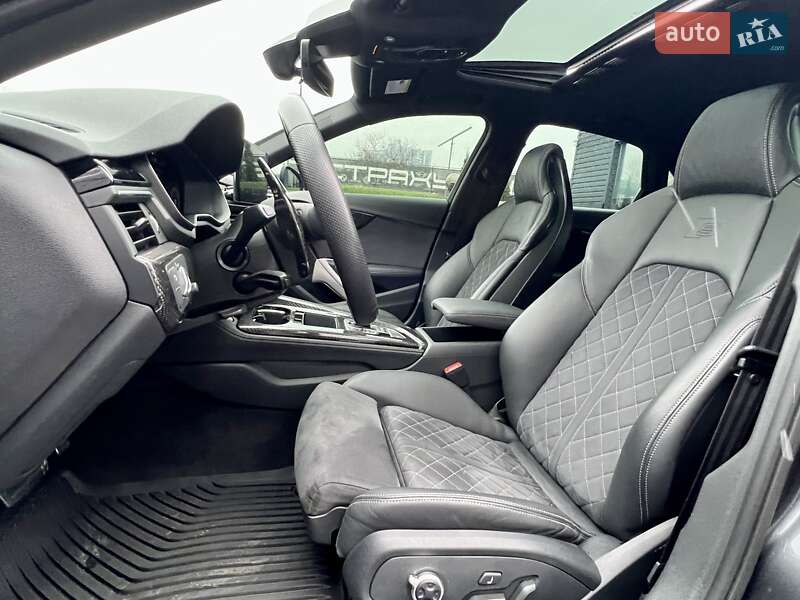 Седан Audi S4 2022 в Киеве