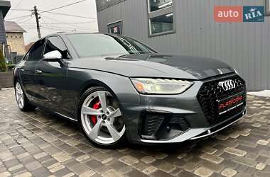 Седан Audi S4 2022 в 