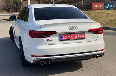 Седан Audi S4 2017 в Киеве