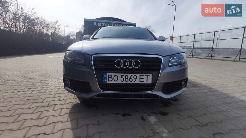Седан Audi S4 2010 в Тернополе