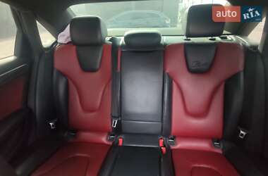 Седан Audi S4 2010 в 
