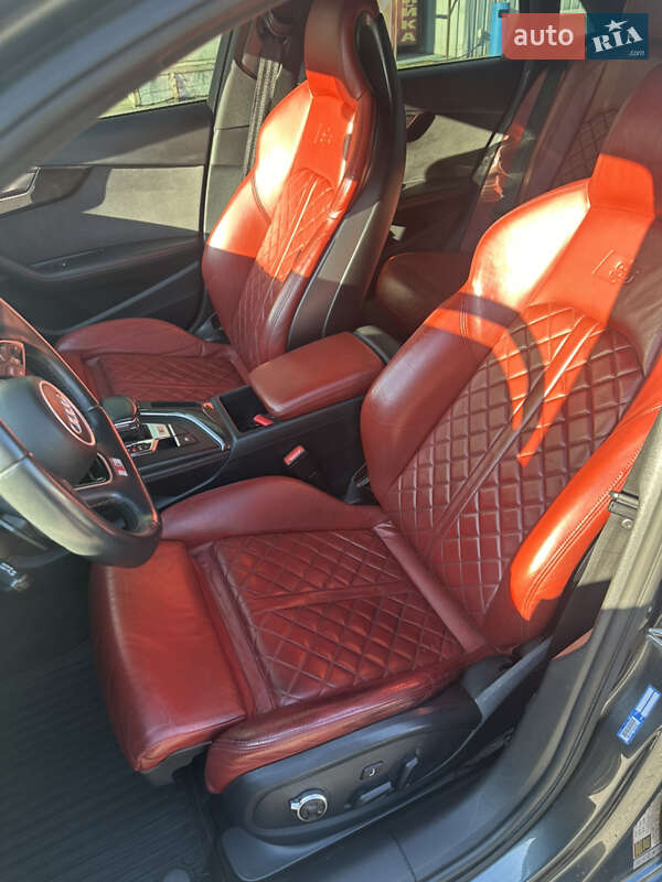 Седан Audi S4 2017 в Києві