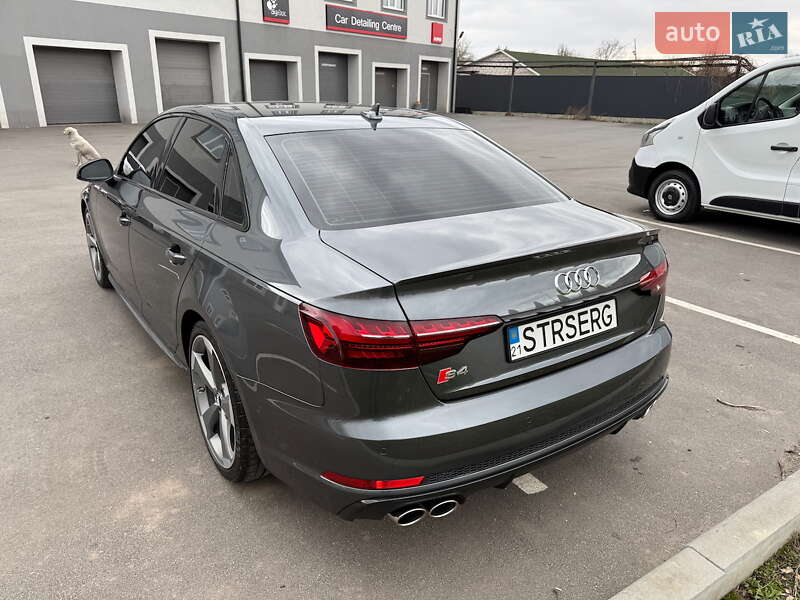 Седан Audi S4 2019 в Вінниці