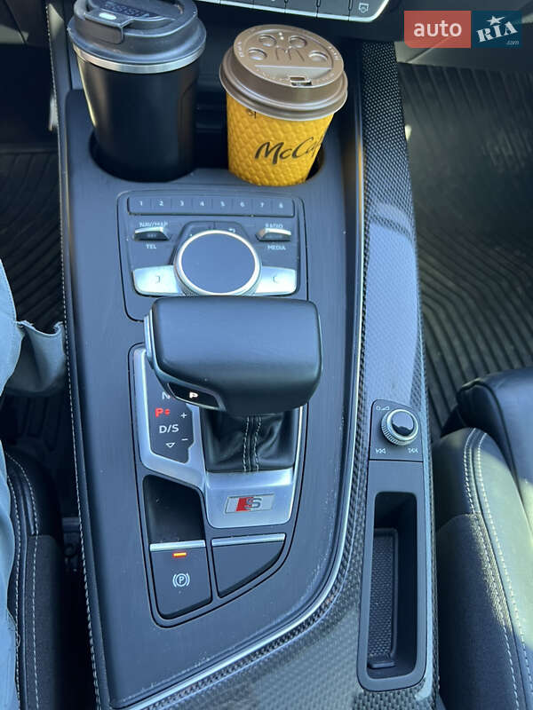 Седан Audi S4 2018 в Житомирі