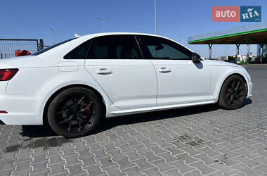 Седан Audi S4 2018 в 
