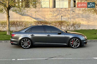 Седан Audi S4 2017 в 