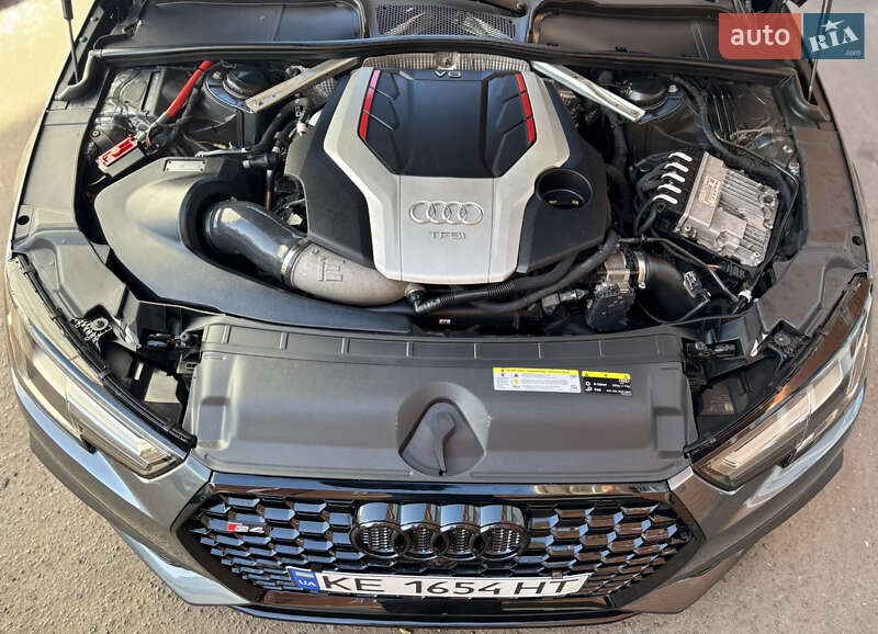 Седан Audi S4 2017 в Киеве