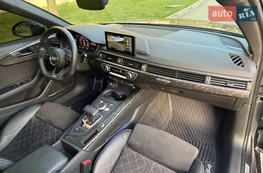 Седан Audi S4 2017 в 