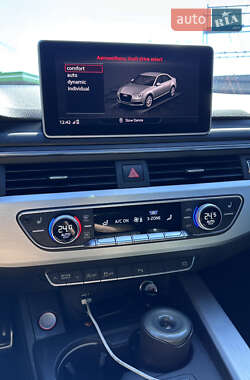 Седан Audi S4 2018 в 