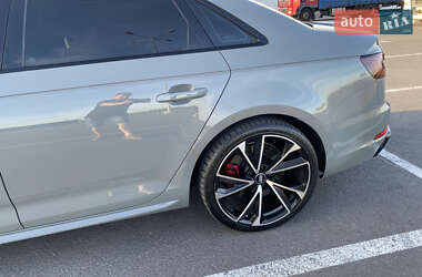 Седан Audi S4 2018 в 