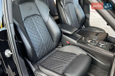 Седан Audi S4 2018 в 