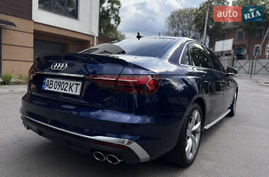 Седан Audi S4 2022 в 
