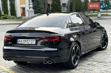 Седан Audi S4 2018 в 