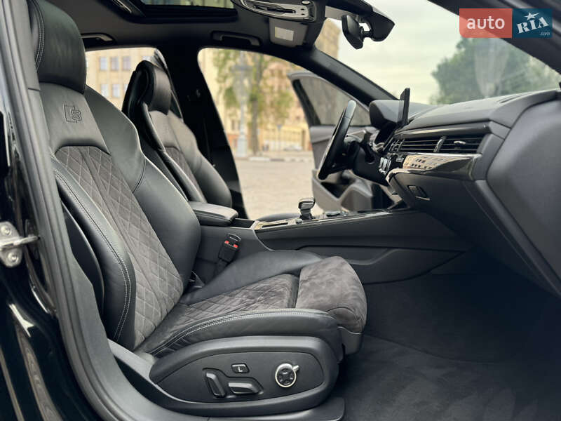 Седан Audi S4 2018 в Харкові