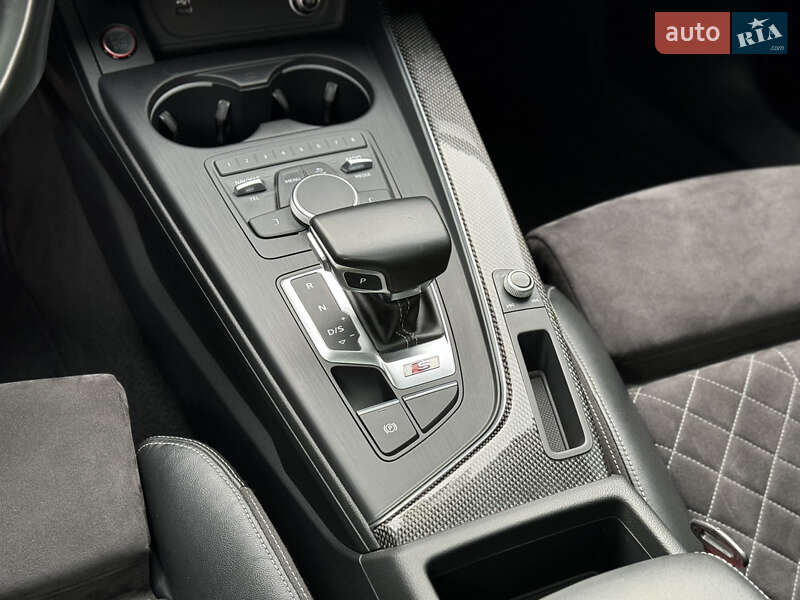 Седан Audi S4 2018 в Харкові
