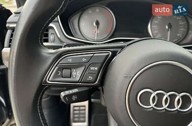 Седан Audi S4 2018 в 