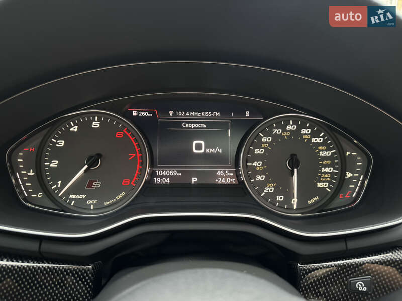 Седан Audi S4 2018 в Харкові