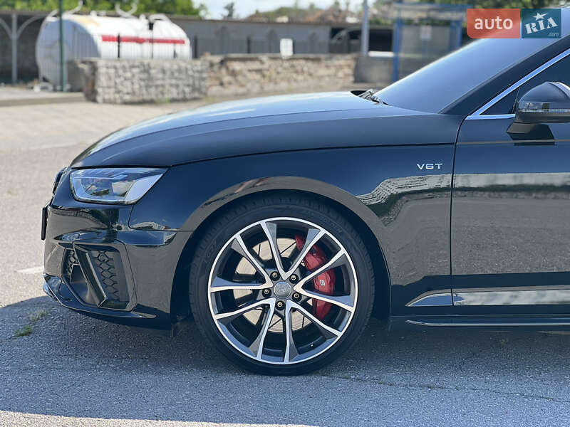 Седан Audi S4 2018 в Запорожье