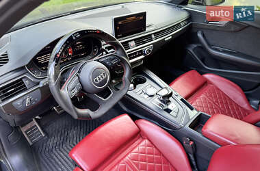 Седан Audi S4 2018 в 