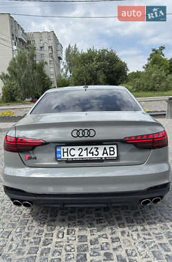 Седан Audi S4 2020 в 